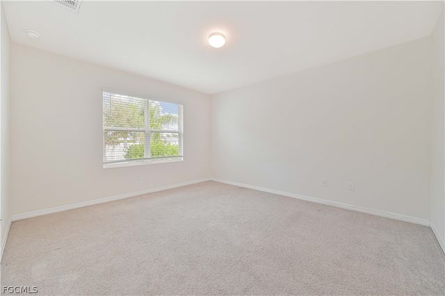 1009 Jacaranda PKWY E, Cape Coral, FL 33909