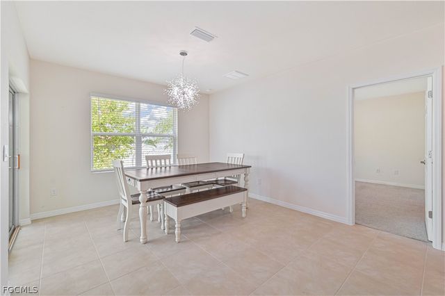 1009 Jacaranda PKWY E, Cape Coral, FL 33909