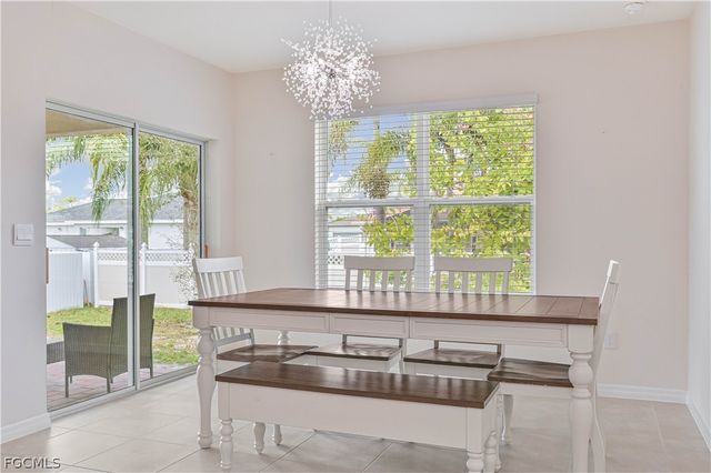 1009 Jacaranda PKWY E, Cape Coral, FL 33909