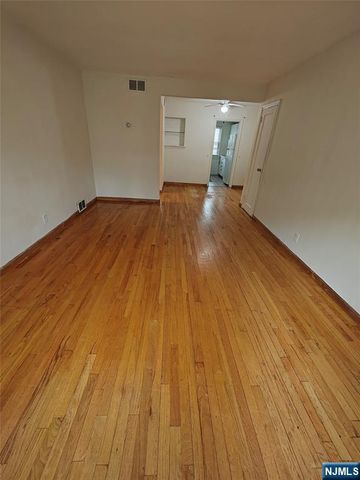 180 Hillside Avenue K1, Leonia, NJ 07605