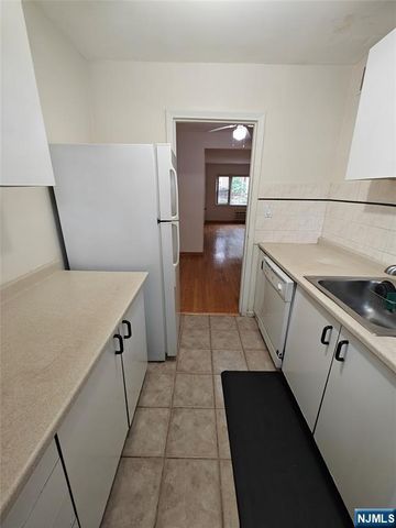 180 Hillside Avenue K1, Leonia, NJ 07605