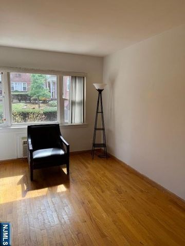 180 Hillside Avenue K1, Leonia, NJ 07605