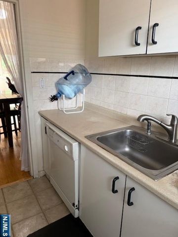 180 Hillside Avenue K1, Leonia, NJ 07605