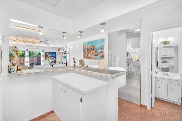 450 SE 7th Street, Dania Beach, FL 33004