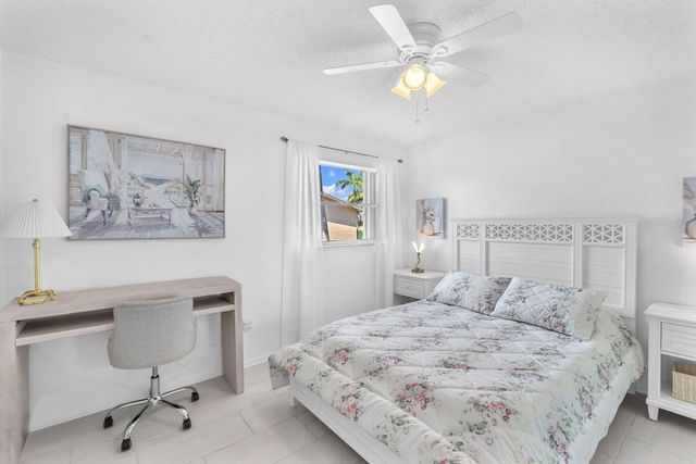 450 SE 7th Street, Dania Beach, FL 33004