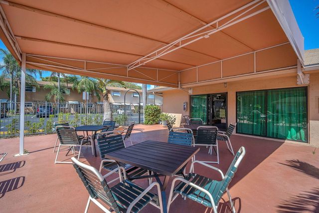 450 SE 7th Street, Dania Beach, FL 33004