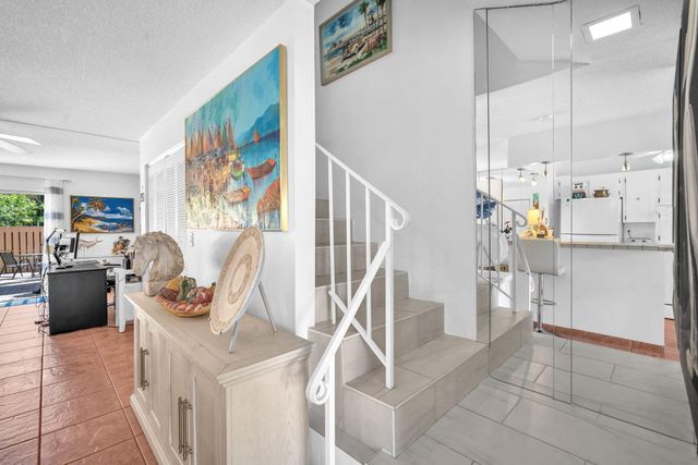 450 SE 7th Street, Dania Beach, FL 33004