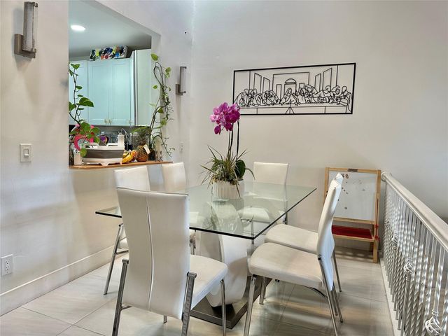 8011 SW 22nd Ct 8011, Davie, FL 33324