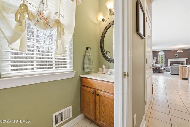 31 Conor Road, Jackson, NJ 08527