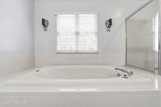 31 Conor Road, Jackson, NJ 08527