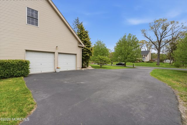 31 Conor Road, Jackson, NJ 08527