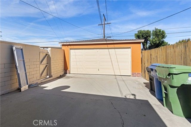 5629 Brushton, Los Angeles, CA 90008