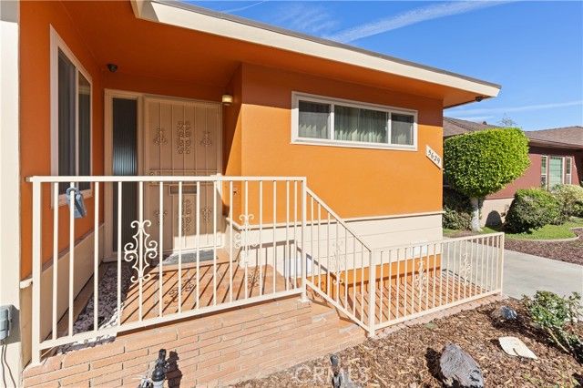 5629 Brushton, Los Angeles, CA 90008