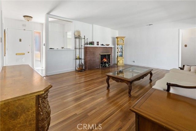 5629 Brushton, Los Angeles, CA 90008