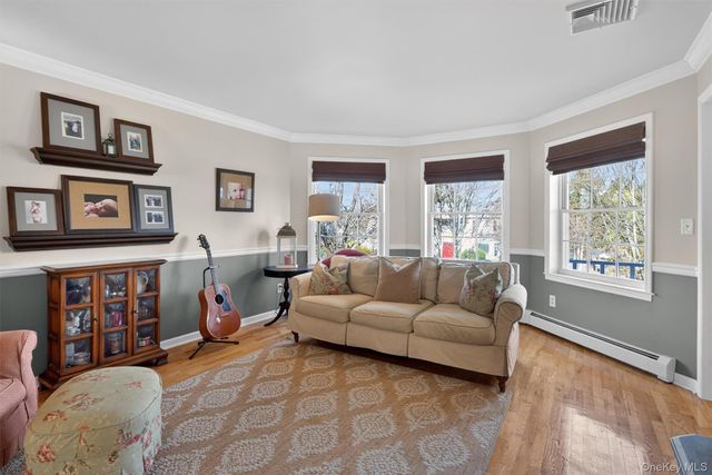 13 William Close, Warwick, NY 10990