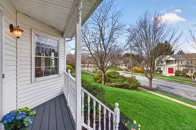 13 William Close, Warwick, NY 10990