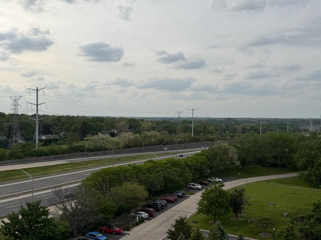 5400 Walnut Avenue 803, Downers Grove, IL 60515