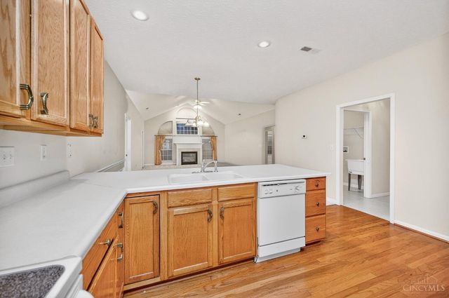 5661 Harbourside Drive, Deerfield Twp., OH 45040