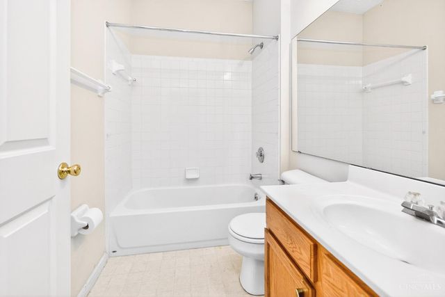 5661 Harbourside Drive, Deerfield Twp., OH 45040