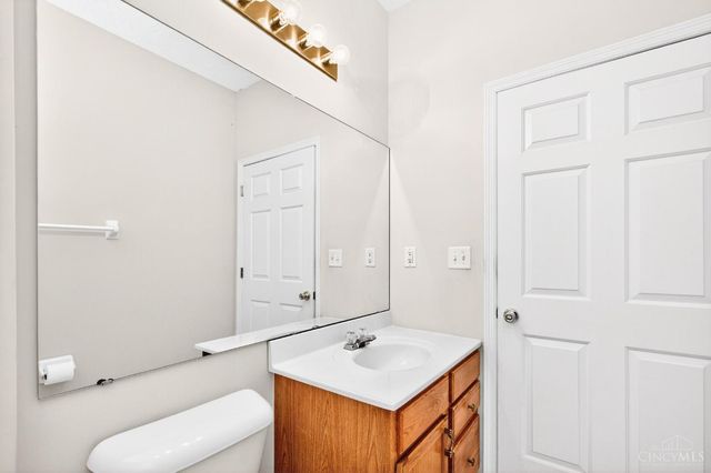 5661 Harbourside Drive, Deerfield Twp., OH 45040