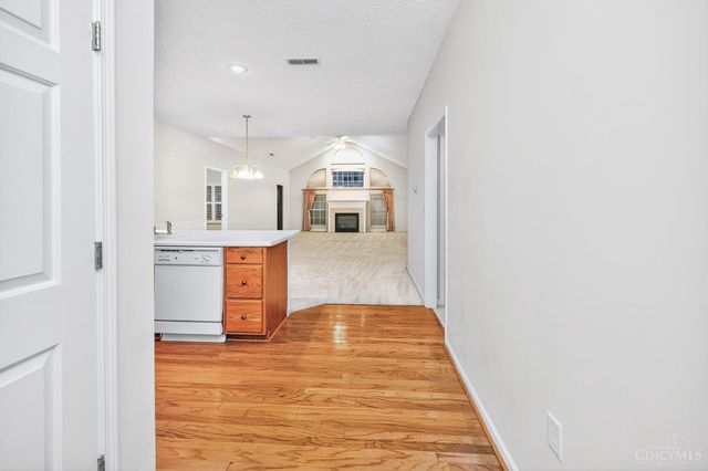 5661 Harbourside Drive, Deerfield Twp., OH 45040