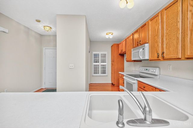 5661 Harbourside Drive, Deerfield Twp., OH 45040