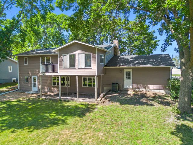 1212 3rd Avenue NE, Buffalo, MN 55313