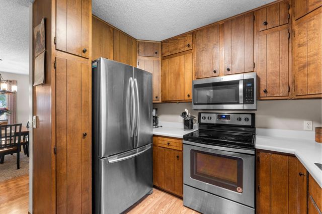 1212 3rd Avenue NE, Buffalo, MN 55313