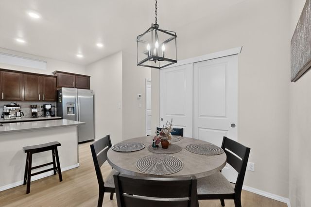 1318 Tierra Verde Loop NW, Los Lunas, NM 87031