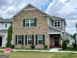 4304 Magpie Drive, Hoschton, GA 30548