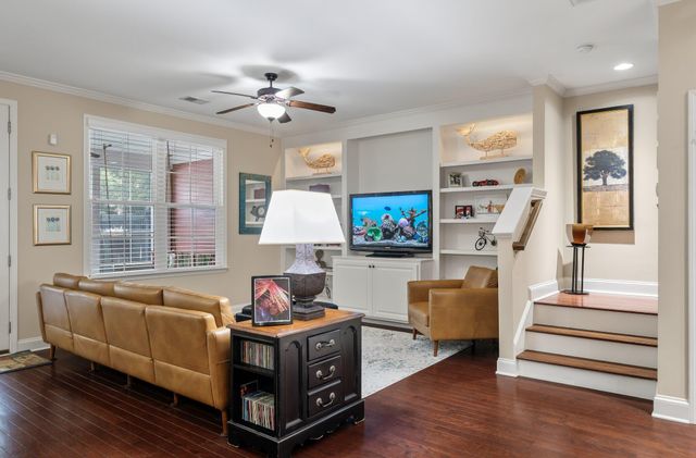 2065 Kings Gate Lane, Mount Pleasant, SC 29466