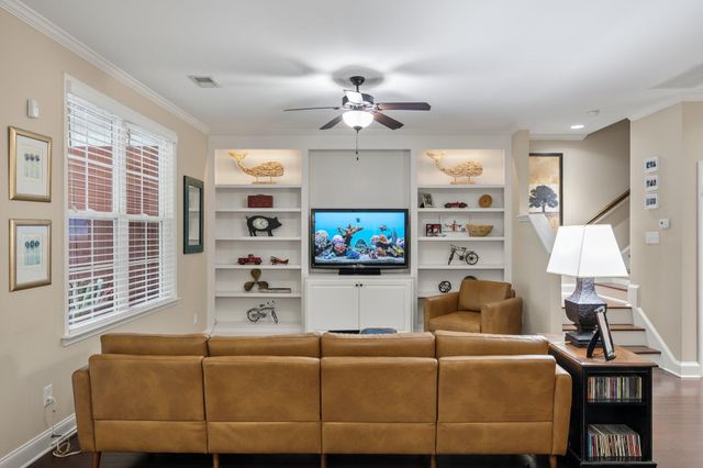 2065 Kings Gate Lane, Mount Pleasant, SC 29466