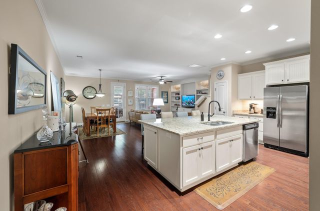 2065 Kings Gate Lane, Mount Pleasant, SC 29466