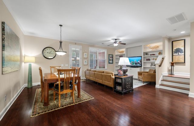 2065 Kings Gate Lane, Mount Pleasant, SC 29466