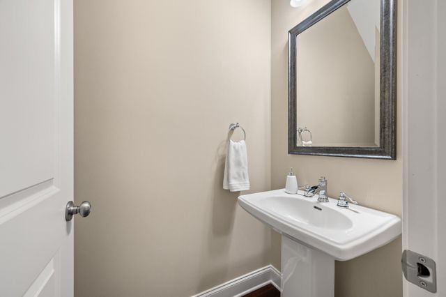 2065 Kings Gate Lane, Mount Pleasant, SC 29466