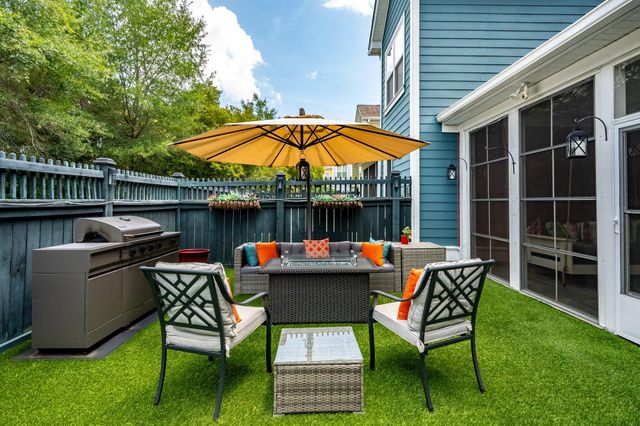 2065 Kings Gate Lane, Mount Pleasant, SC 29466