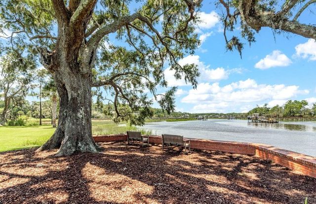 2065 Kings Gate Lane, Mount Pleasant, SC 29466