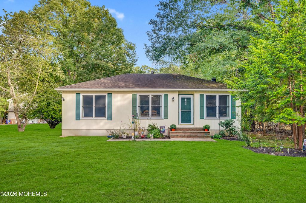 165 Sams Road, Jackson, NJ 08527