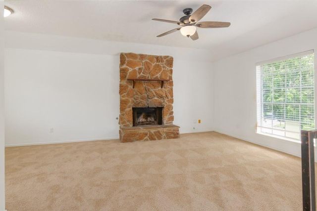19310 Nasworthy Drive, Tomball, TX 77375