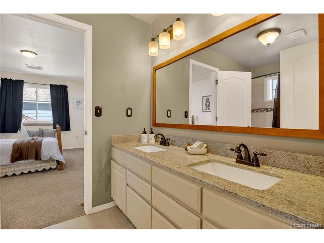 105 Wolf Creek Trl, Broomfield, CO 80020