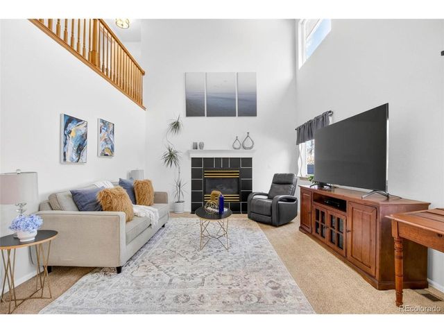 105 Wolf Creek Trl, Broomfield, CO 80020