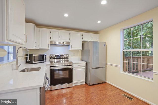 12163 FLAG HARBOR DR, Germantown, MD 20874
