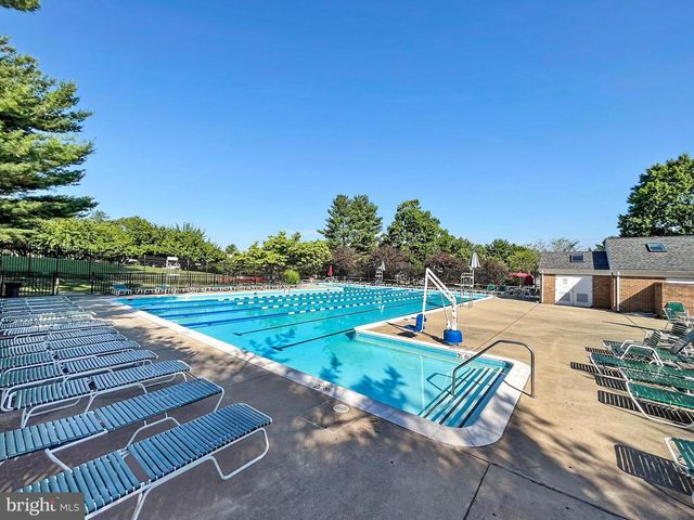 12163 FLAG HARBOR DR, Germantown, MD 20874