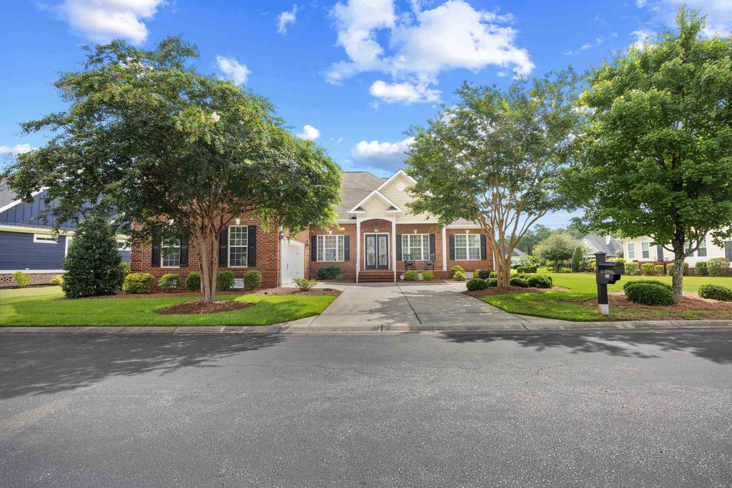 207 Minnow Ln., Murrells Inlet, SC 29576