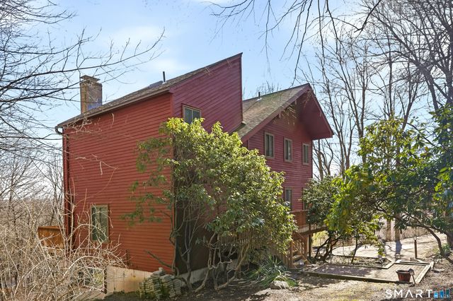 136 Hoyts Hill, Bethel, CT 06801