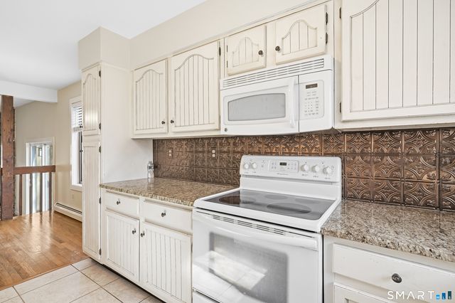 136 Hoyts Hill, Bethel, CT 06801