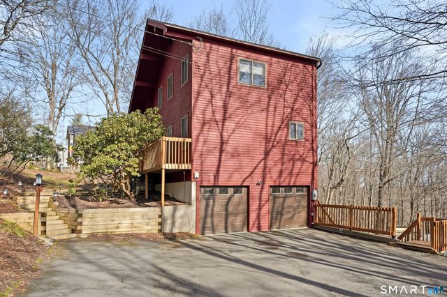 136 Hoyts Hill, Bethel, CT 06801