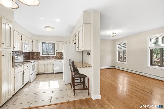 136 Hoyts Hill, Bethel, CT 06801