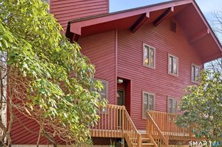 136 Hoyts Hill, Bethel, CT 06801