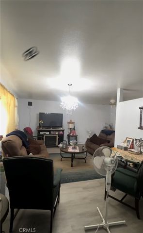 913 Cherry Hills Drive, Bakersfield, CA 93309